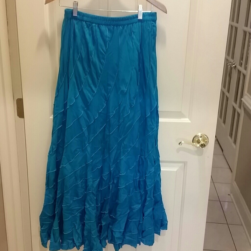 Soft surroundings maxi skirt